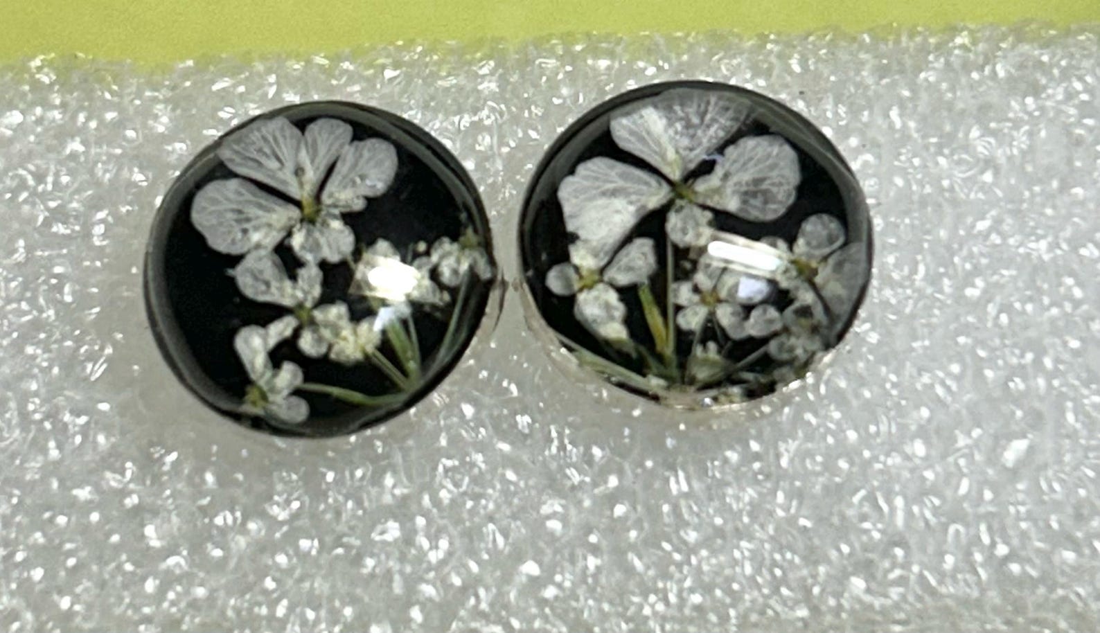 Queen Annes Lace Stud Earrings